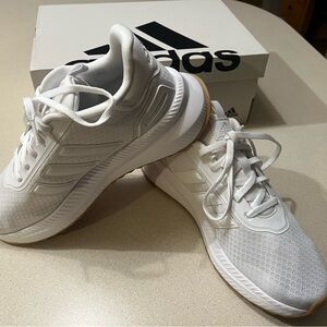 Women’s Adidas Cloudfoam Comfort White Sneakers size 8